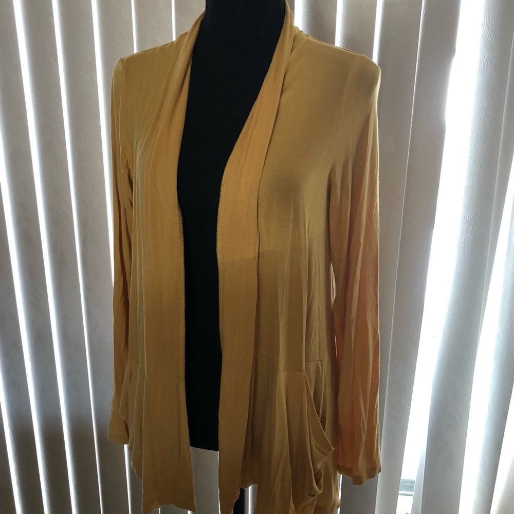 Logo beautiful draped yellow cardigan.